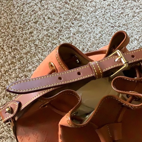 Dooney & Bourke drawstring bag - Picture 8 of 12